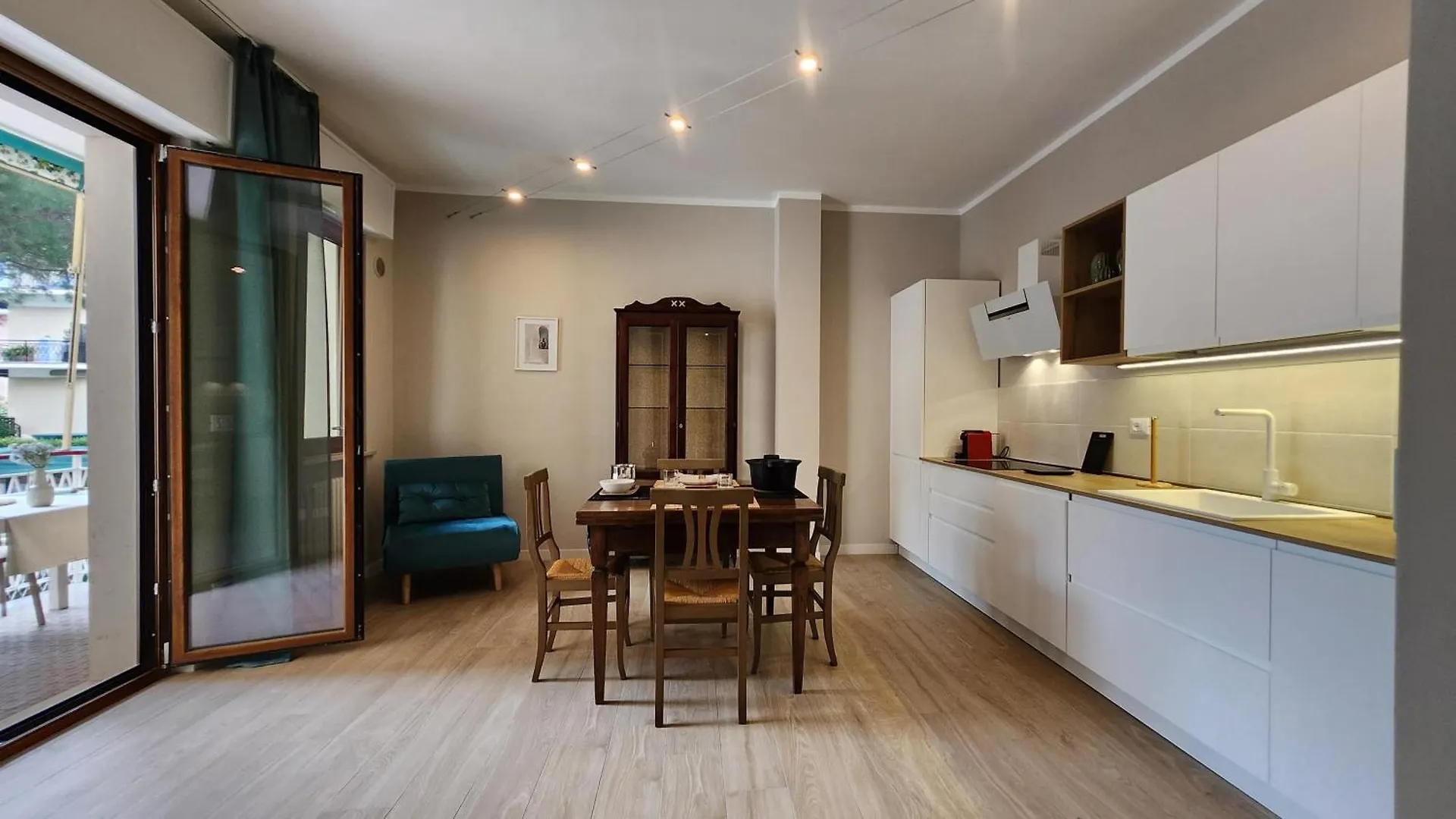 Ferienwohnung 200M From The Sea, New Flat With Ac And Wifi Loano Apartment